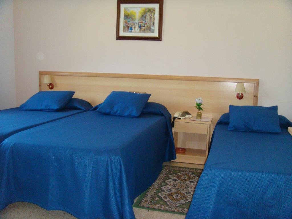 سانت ليورينس دو موريونيز Hostal Casa Joan الغرفة الصورة